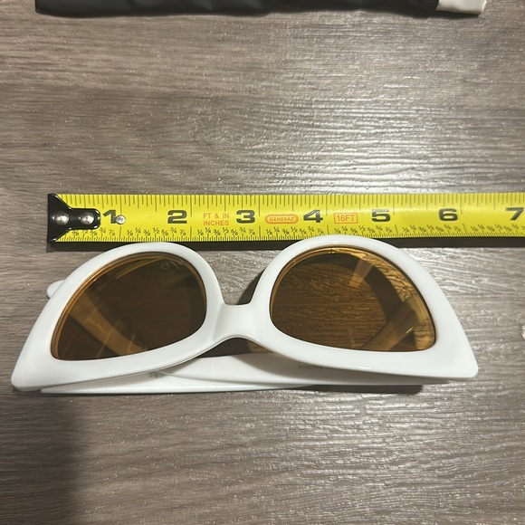 Quay Australia mirrored Rhymes Sunglasses - Picture 11 of 12